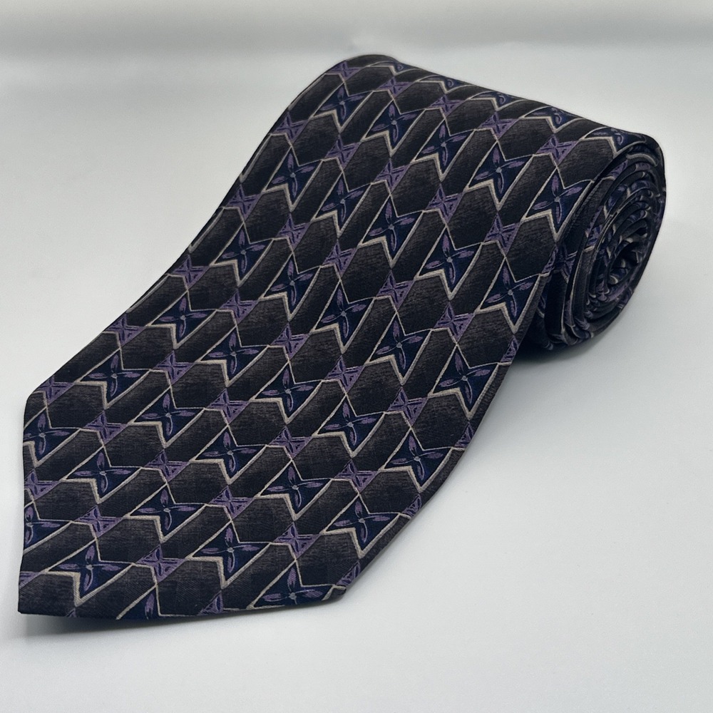 JZ RICHARDS NORDSTROM BLACK /BLUE/PURPLE GEOMETRIC 100% SILK NECK TIE USA NEW